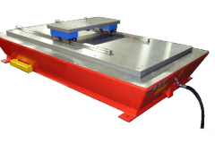 The 60" x 30" x 1.5" surface ground base plate is shown mounted on top of the scissors lift with four 35mm linear bearings, two rails and the saddle mounted on the base plate.