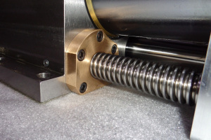 Close up of lead screw and lead screw nut