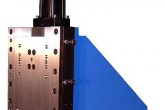 SP16/A16: special dovetail slide and 32" tall angle plate assembly with hydraulic cylinder. Used for thread spinning.